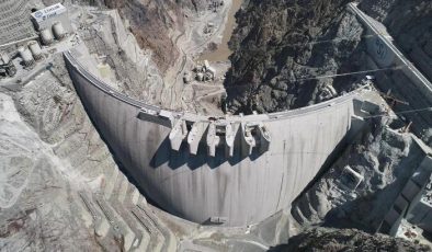 Türkiye’nin en yüksek barajı gelecek ay su tutacak