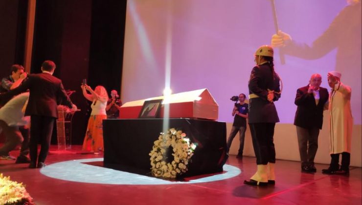 İlhan İrem’in vasiyeti üzerine Atatürk Kültür Merkezi’nde tören düzenleniyor